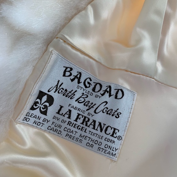 VINTAGE pristine cream faux fur coat - Picture 8 of 8